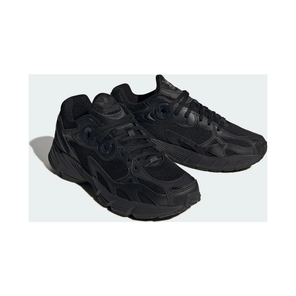 adidas Astir Core Black / Core Black / Core Black (IE9888)