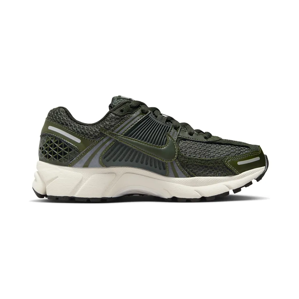 Nike Zoom Vomero 5 Cargo Khaki/Sail/Metallic Silver/Sequoia (FQ8898-325)