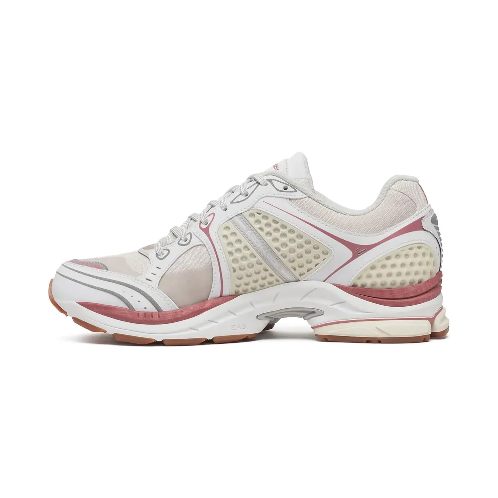 SAUCONY ProGrid Triumph 4 “Light Sand / Rust” (S70935-1)