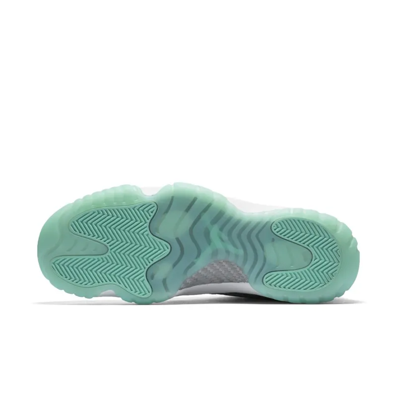 Jordan Future Low Wolf Grey Emerald Rise Wolf Grey/Emerald Rise (718948-006)