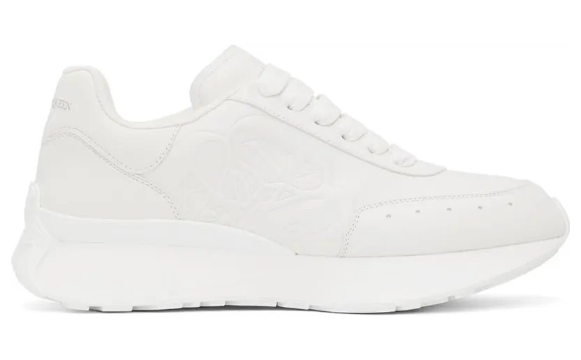 Alexander McQueen Black Sprint Runner Sneakers (688548WIC94)