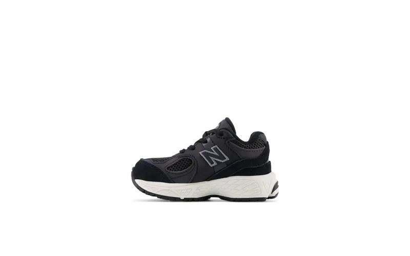 New Balance 2002 TD “Black” (IC2002BK)