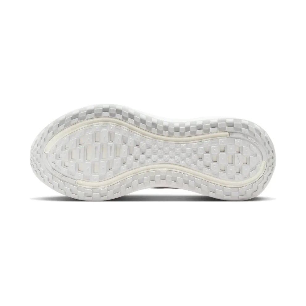 Nike Vomero Plus “Triple White” (HV8154-102)