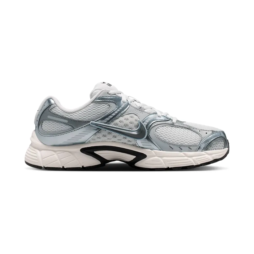 Nike V5 RNR “Photon Dust/Smoke Grey/Light Smoke” (HJ5228-014)