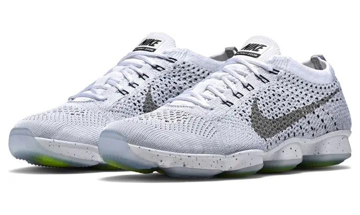 nike-flyknit 698616-100