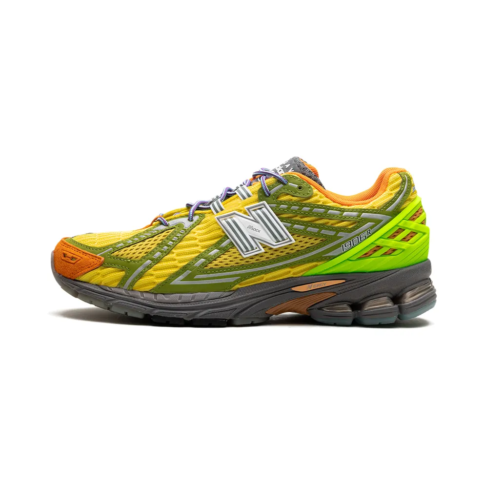 New Balance 1906R “Action Bronson – Scorpius” (M1906RBR)