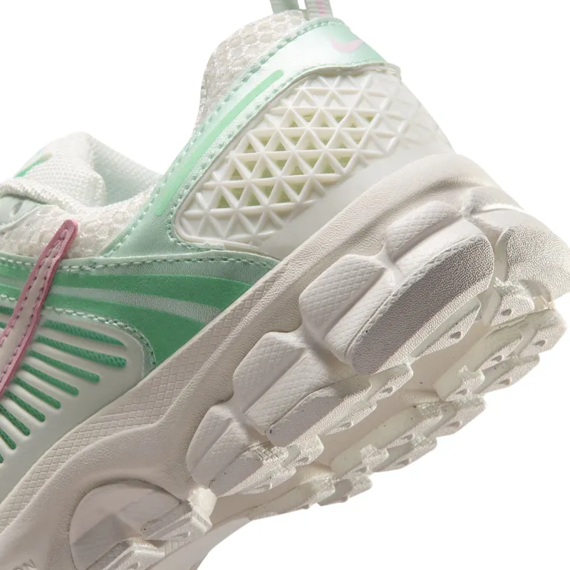 Nike Zoom Vomero white (HF6998-111)
