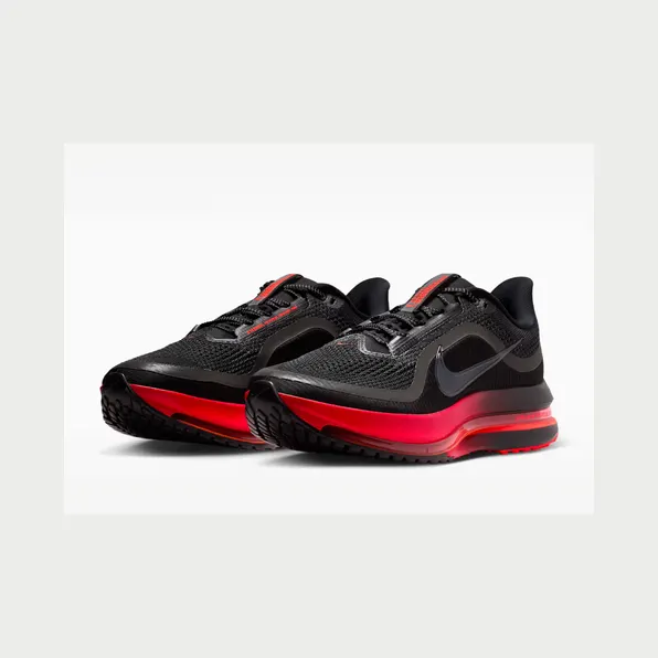 Nike Pegasus Premium “Bred”: red bottoms voor hardlopers