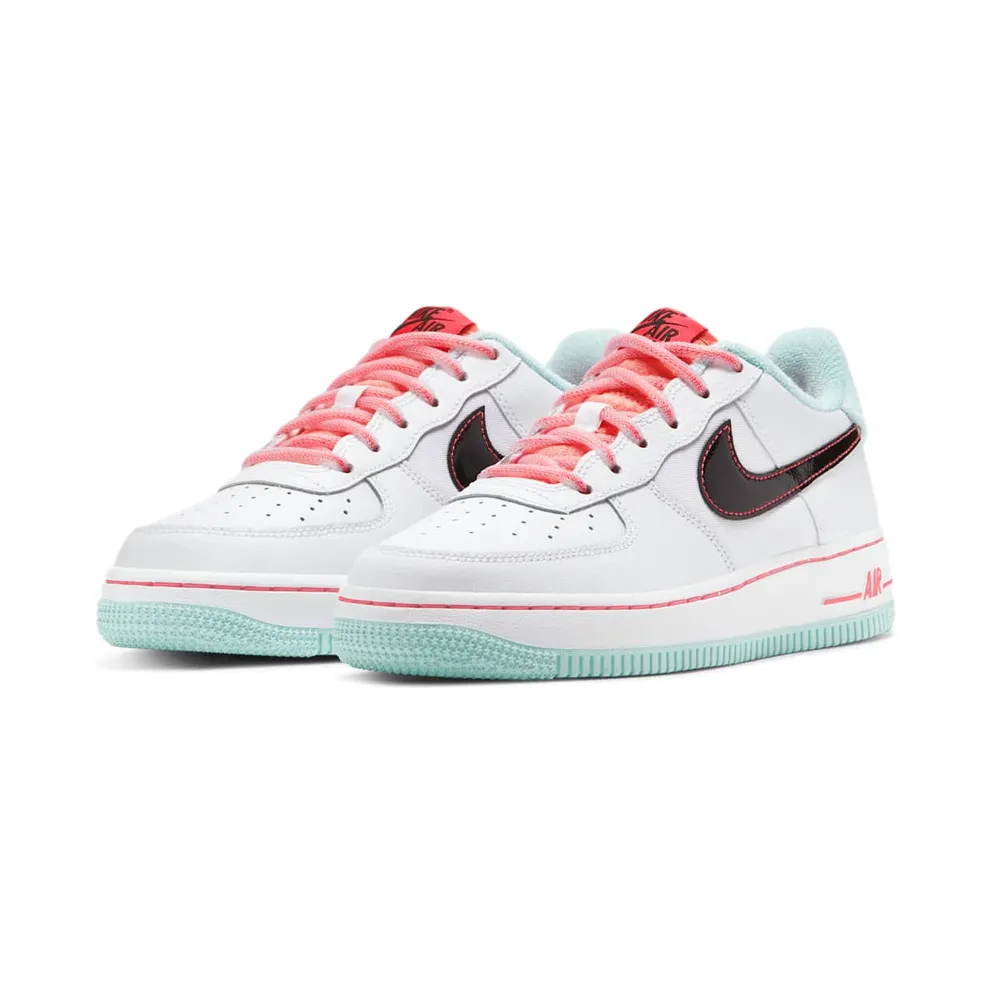 Nike Air Force 1′ 07 LV8 Older Kids’ White (DD7709-100)