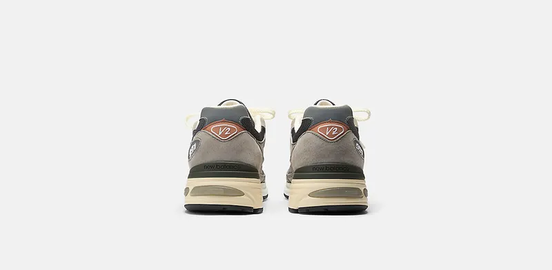 New Balance 991v2 “MiUK Elephant Skin” (U991GC2)