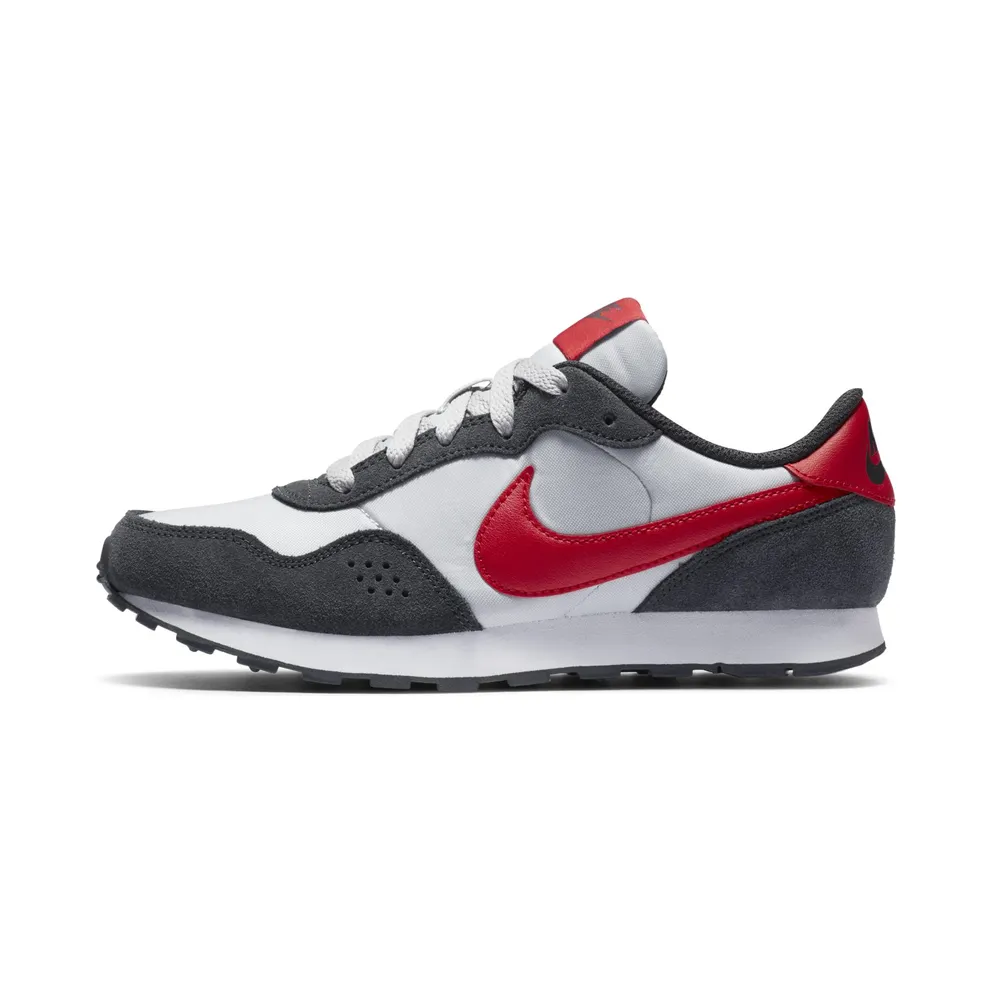 Nike MD Valiant Older Kids’ Grey (CN8558-003)