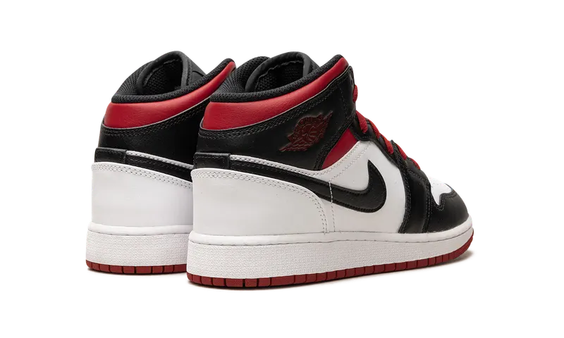 Air Jordan 1 Mid GS “Gym Red Black Toe” (DQ8423-106)