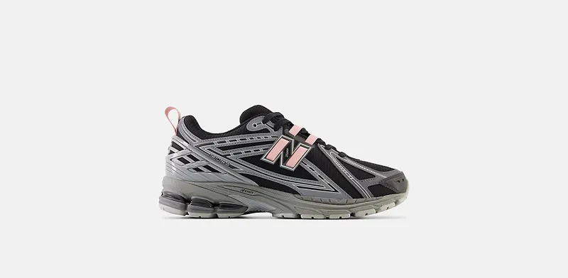 New Balance 1906R “Black / Pink” (M1906RHC)