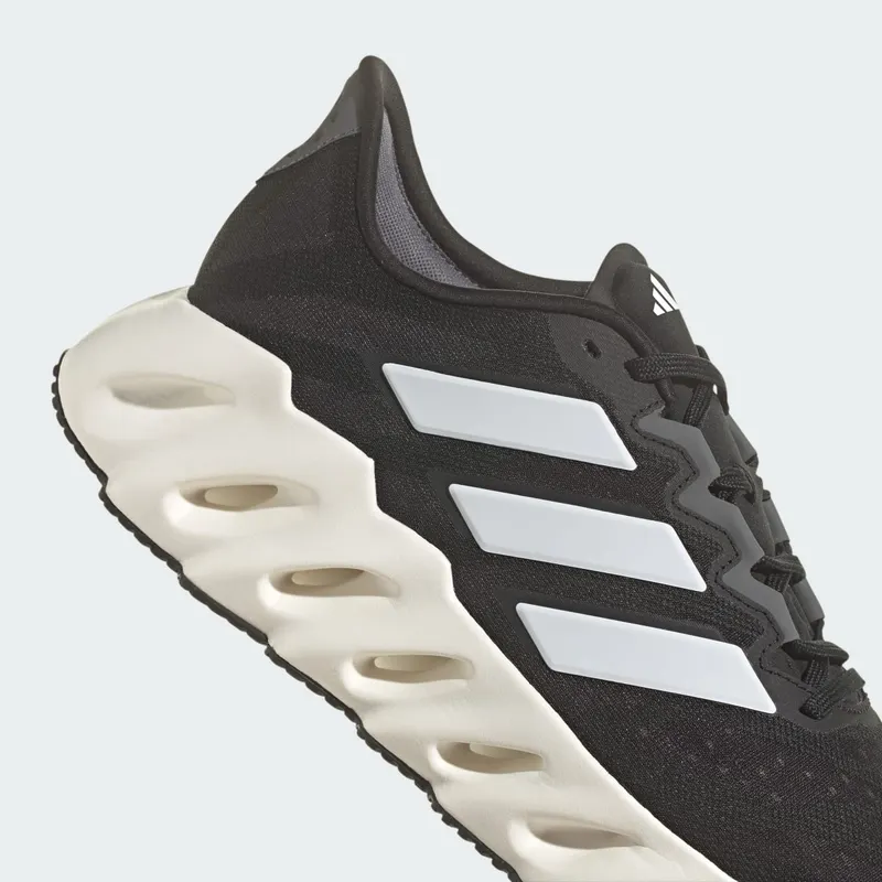 Adidas Switch FWD “Core Black Cloud White Grey” (ID1780)