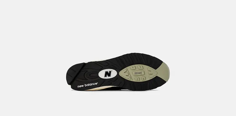 New Balance 990 v2 “Teddy Santis – Black” (M990TE2)