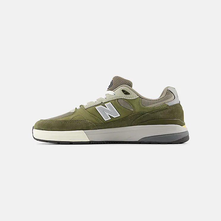 new-balance-numeric NM933JKL