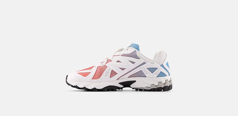 New Balance 610 White Gulf Red Coastal Blue (ML610DD)