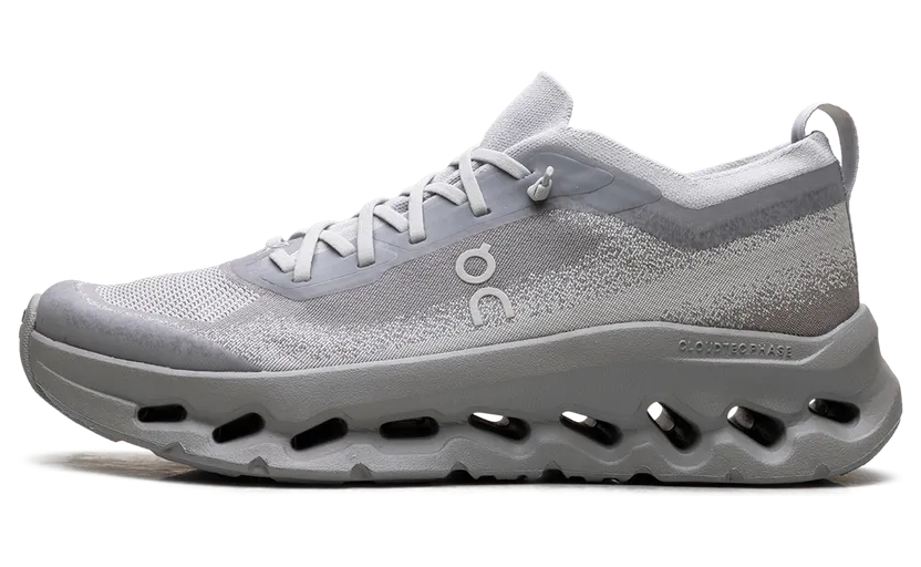 On Running Cloudtilt Moon “Zendaya – Glacier Alloy” (3WF30421536)