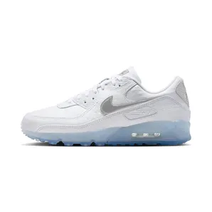 Nike Air Max 90 Terrascape ‘White Croc Blue Tint’ (IU3638-100): wit met reliëf, een zool van ijs