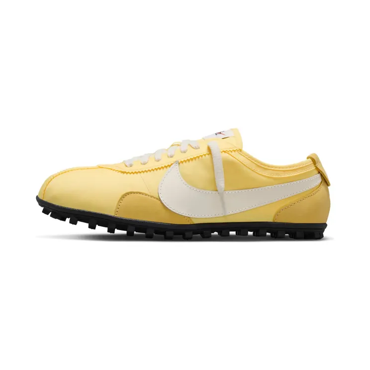 Nike Moon Shoe “Soft Yellow / Black / Soft Pearl” (IW0955-700)