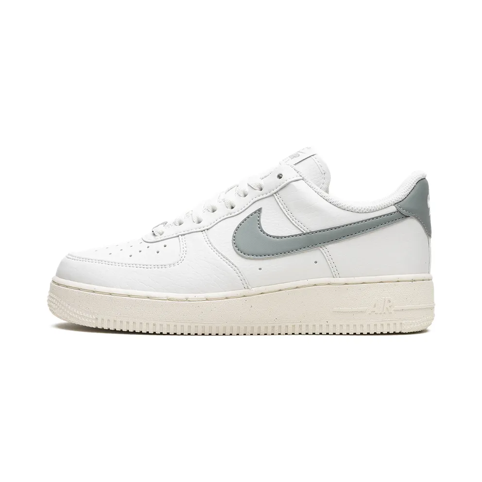 Nike AIR FORCE 1 ’07 NEXT NATURE MNS “Mica Green” (DN1430-107)