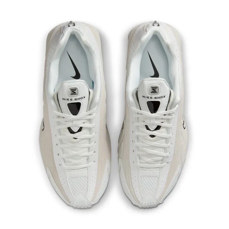 Nike Shox R4 “White Black Suede” (HQ7739-100)
