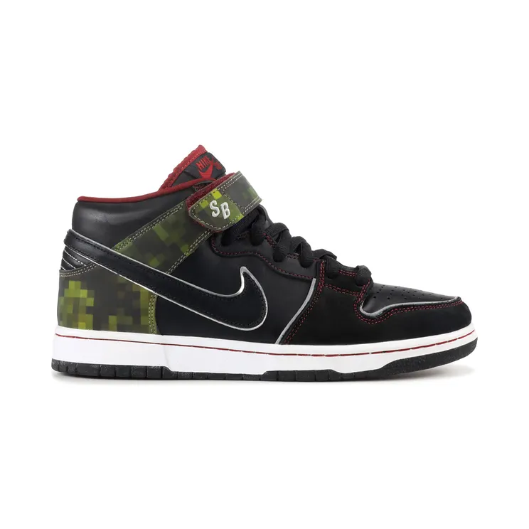 Nike SB Dunk Mid Nitraid