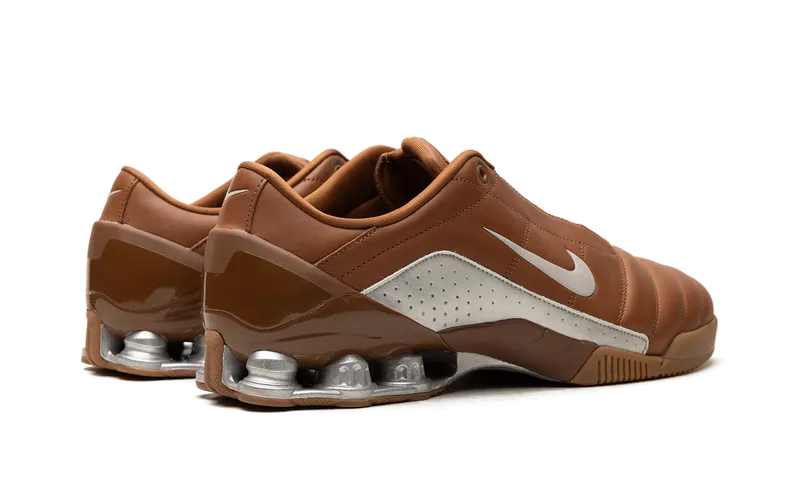 Nike Total 90 Shox Magia “Pecan / Metallic Silver” (IO9300-200)
