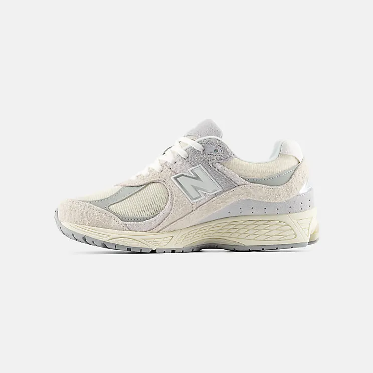 new-balance-2002r M2002REK
