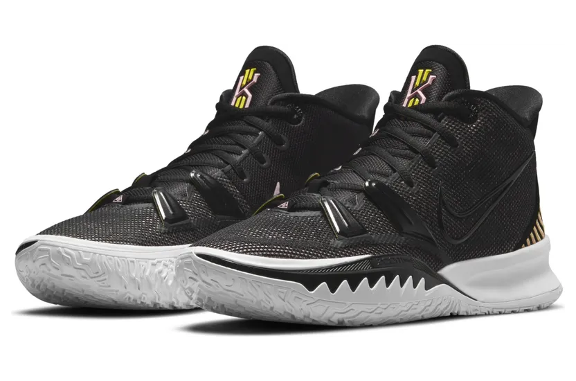 Kyrie 7 Schwarz (CQ9326-005)