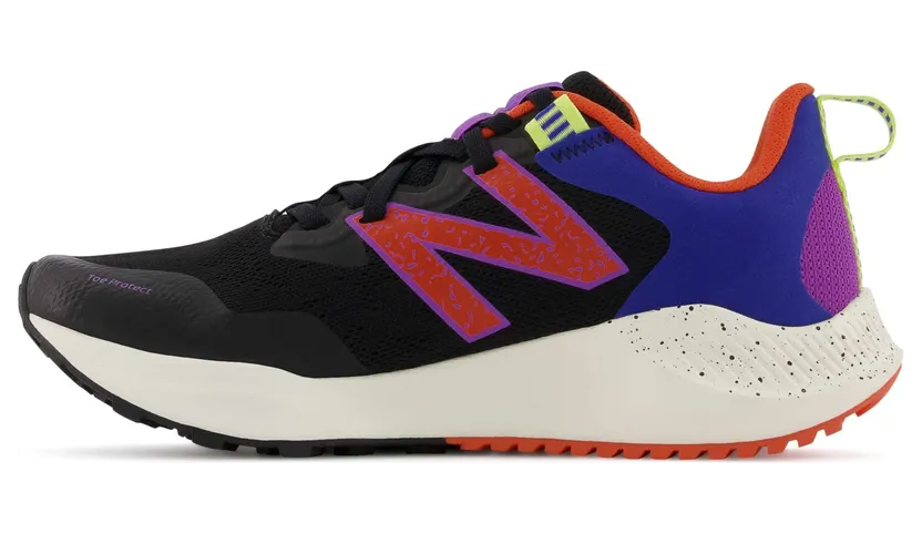 new-balance-sneaker WTNTRCK4