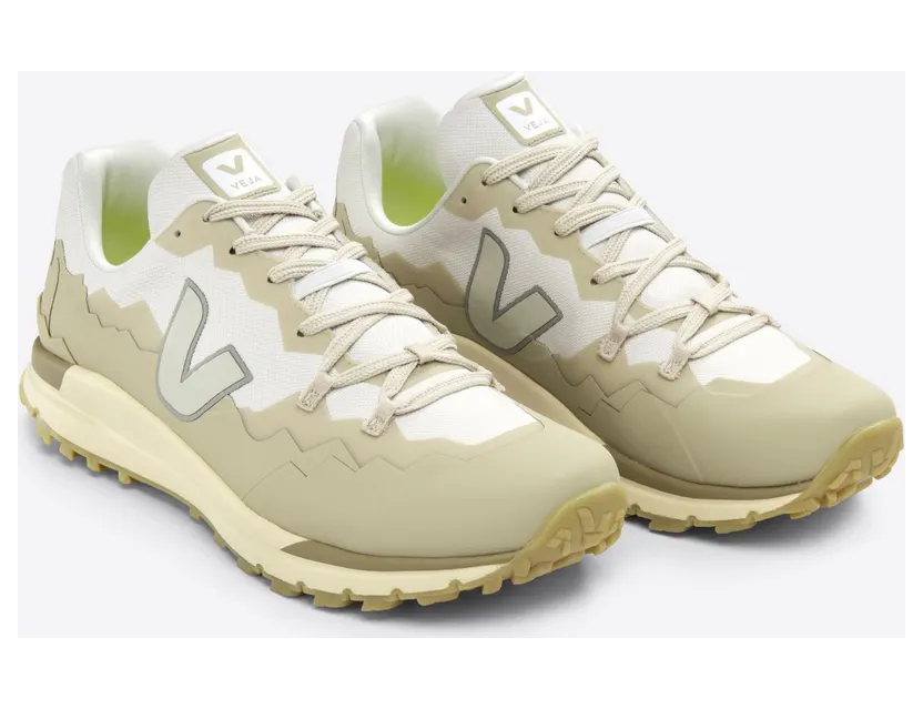 veja-sneaker FR2303371A