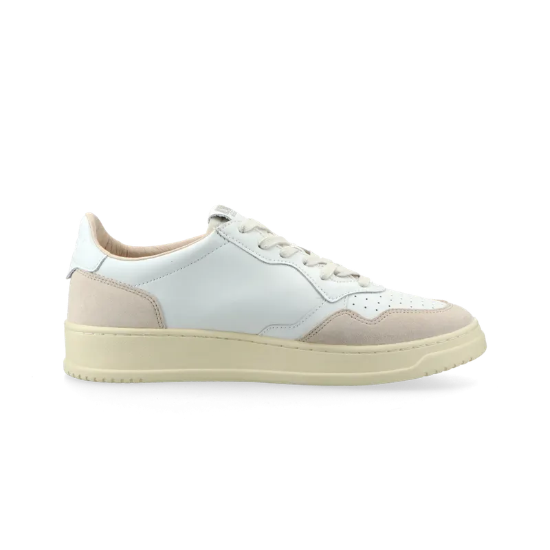 Autry Medalist Low W (White / beige) – AULWLS33