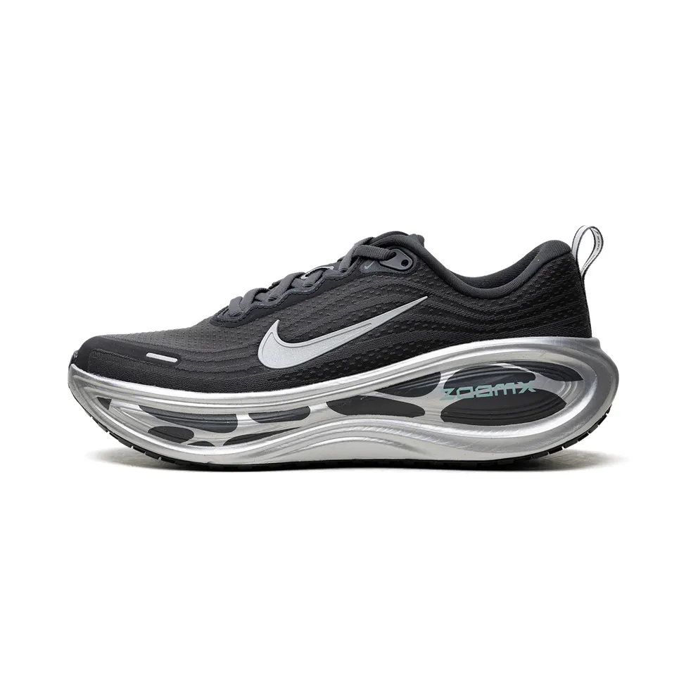 Nike Vomero Plus “Anthracite Zebra” (IM6011-060)