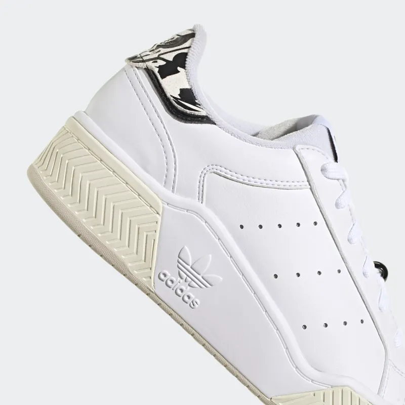 Adidas Court Tourino Bold Cloud White / Cloud White / Core Black (GY9550)