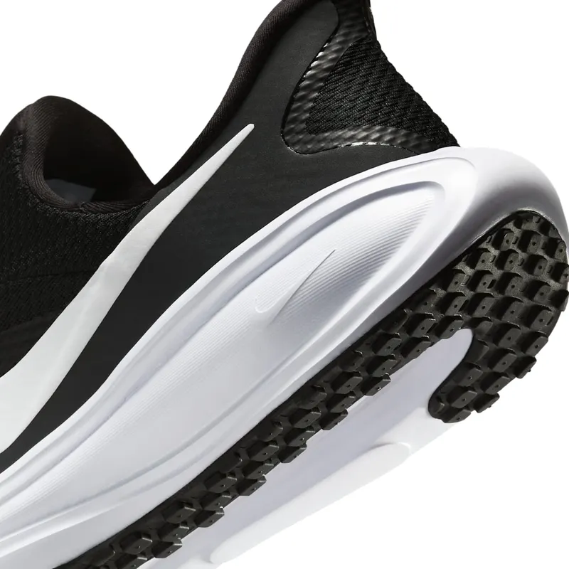nike-revolution HQ2415-001