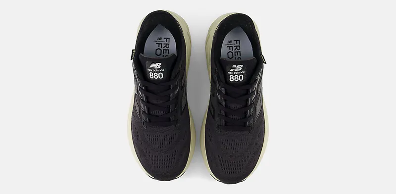 NEW BALANCE 880v15 GORE-TEX® “BLACK / TIMBERWOLF / Timberwolf” (W880GB15)