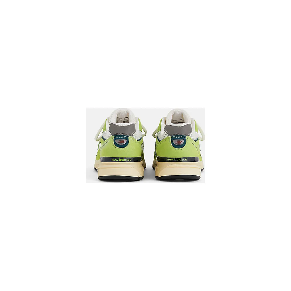 New Balance 990V4 “Teddy Santis” (U990NB4)
