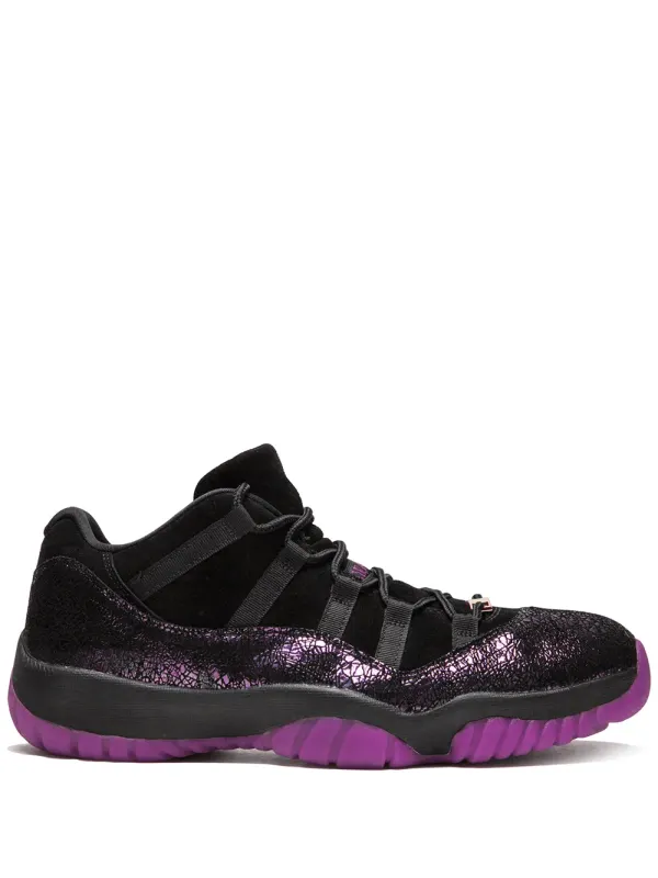 Jordan ‘Air Jordan 11 RTR L Think 16’ Sneakers – Schwarz (AR5149)