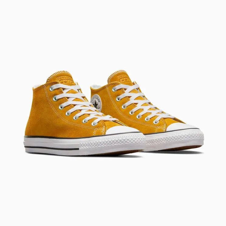 converse-chuck-taylor-all-star A04602C