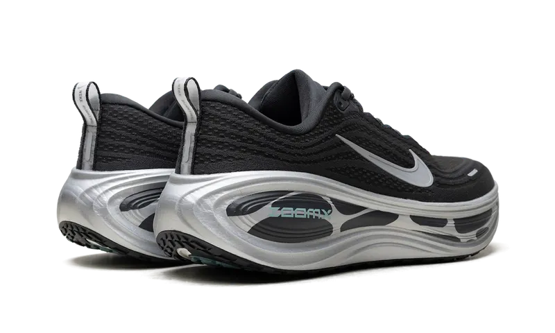 Nike Vomero Plus “Anthracite Zebra” (IM6011-060)