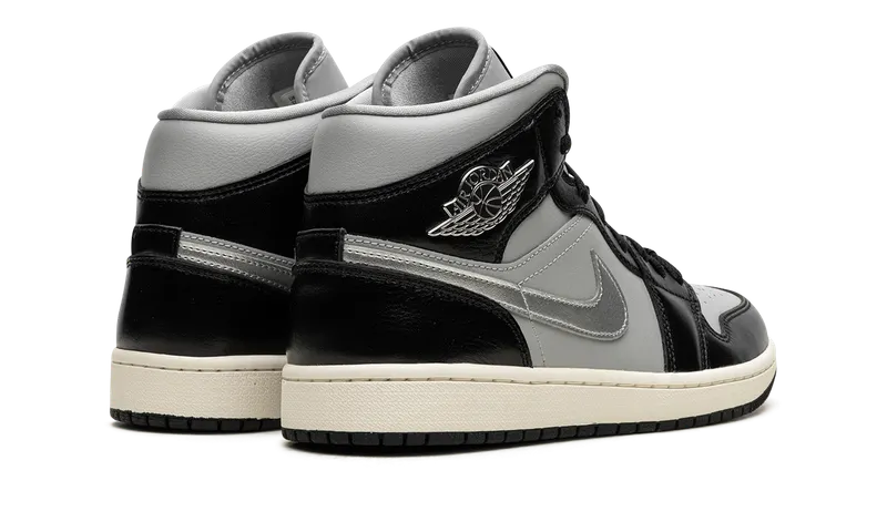 AIR Jordan 1 MID SE “Black Chrome” (FB9892-002)