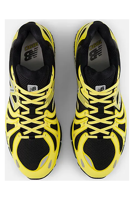 New Balance 1890 “Star Burst Black”: gele bliksem op zwart asfalt (3)