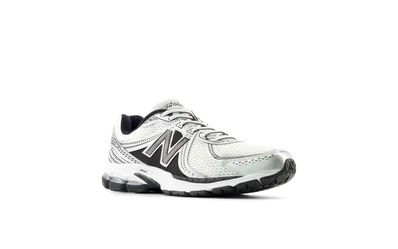 New Balance 860v2 Black White Silver (ML860XD)
