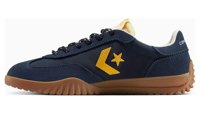 converse-sneaker A16602C