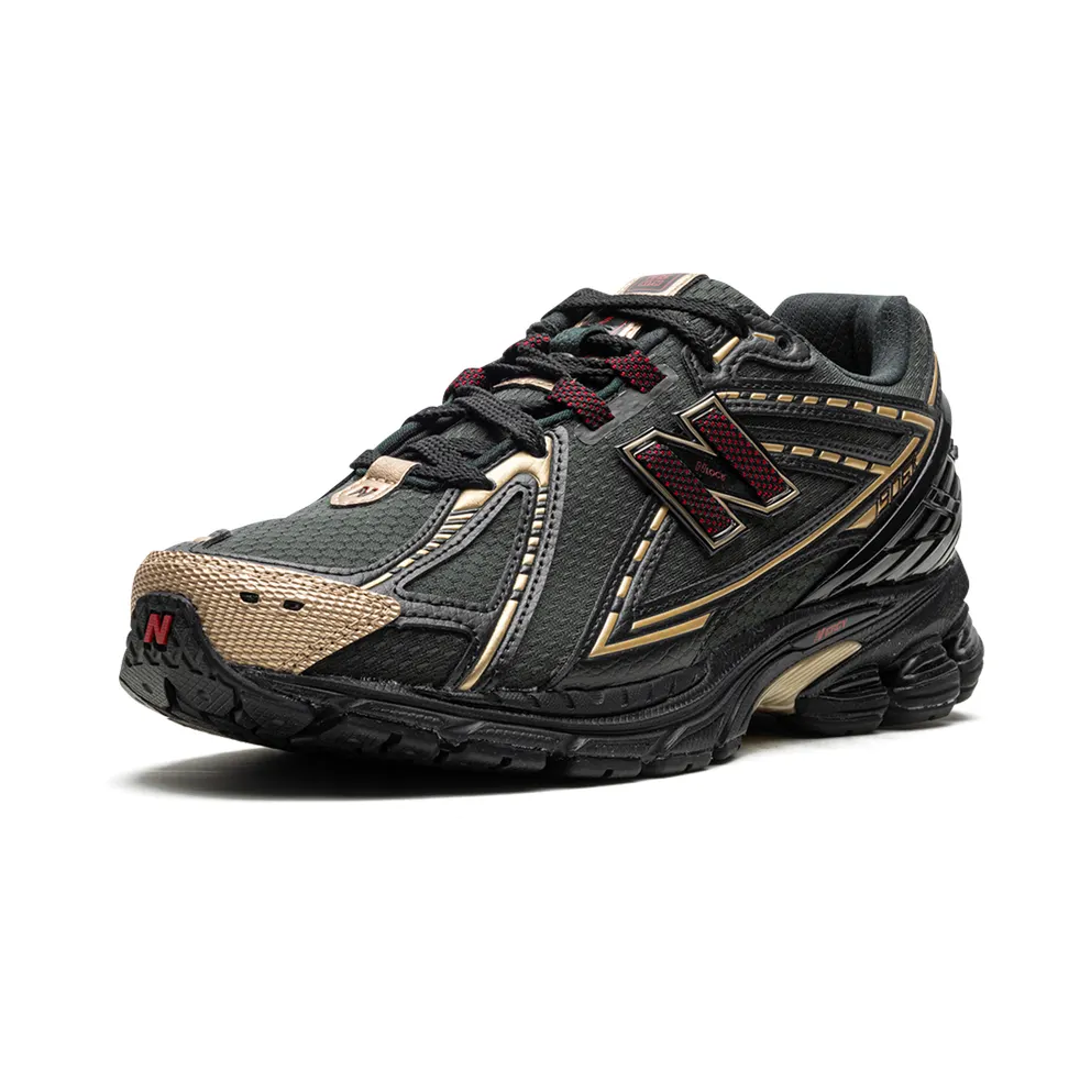 New Balance 1906R “Kith- Black” (M1906RKS)