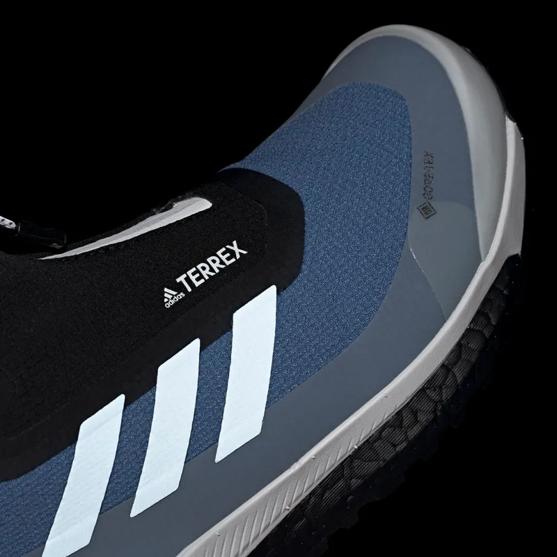 adidas Terrex Free Hiker COLD.RDY Bergschoenen Focus Blue / Halo Blue / Core Black (FZ3132)