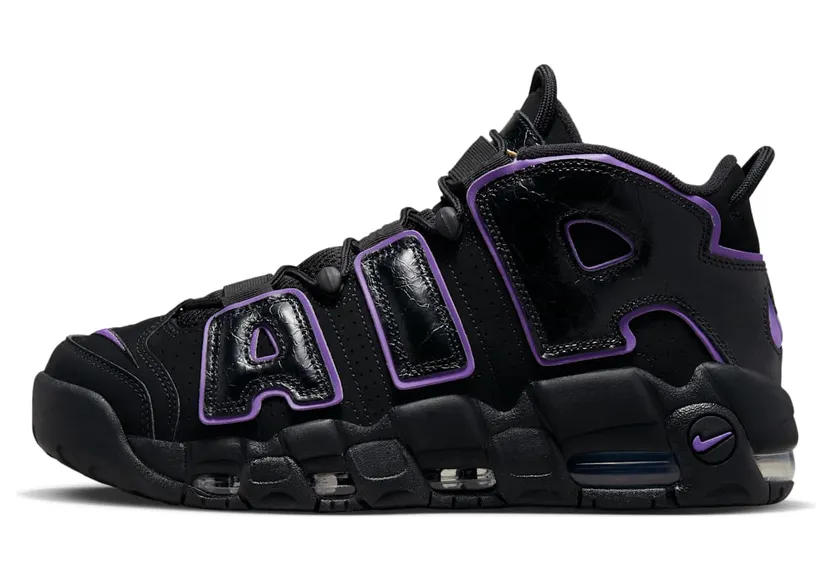 Nike Air More Uptempo ’96 Zwart – “Black / Black / Metallic Gold / Action Grape” (DV1879-001)