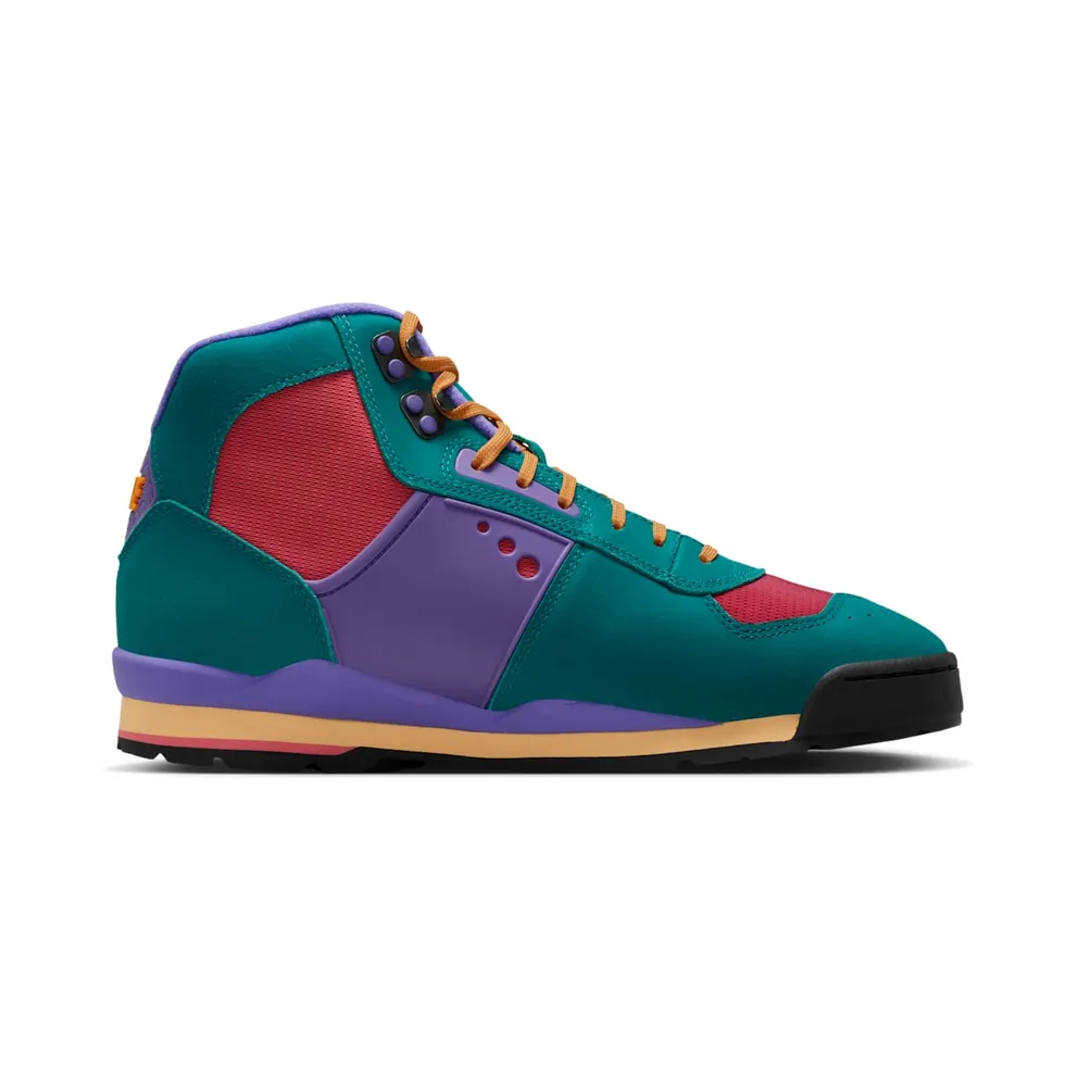 Nike Baltoro “Bright Spruce Kumquat” (IH4450-300)