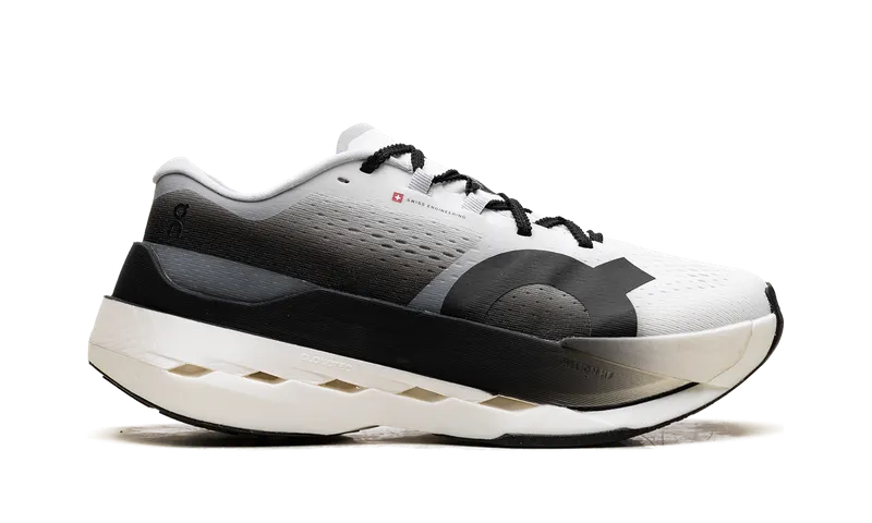On Running Cloudboom Max “White / Black” (3WF30180462)